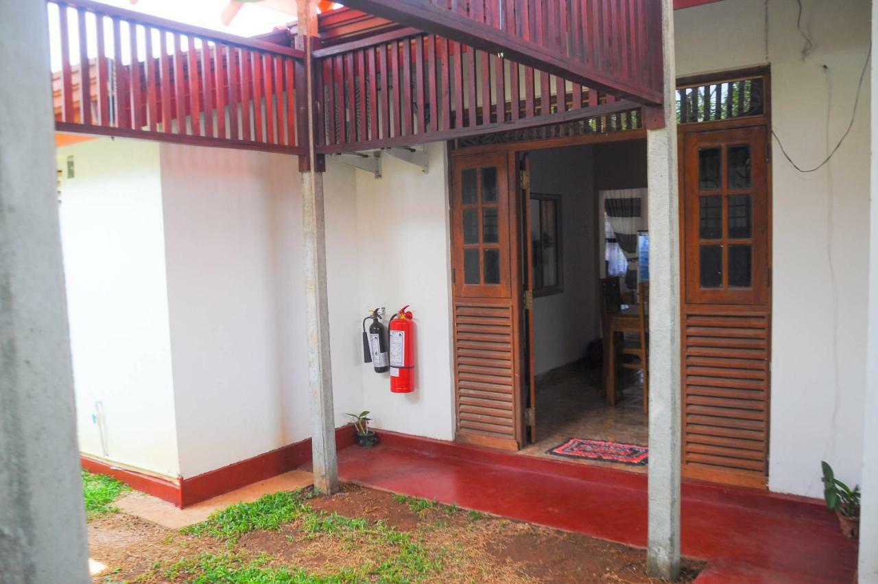 Restwell Homestay Dambulla Exterior photo